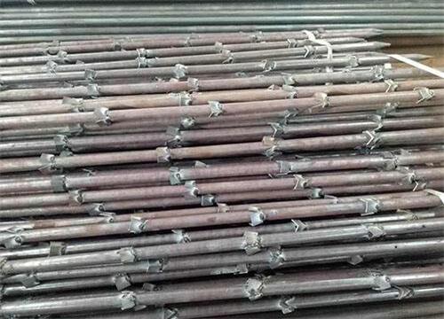 叠彩隧道钢花管